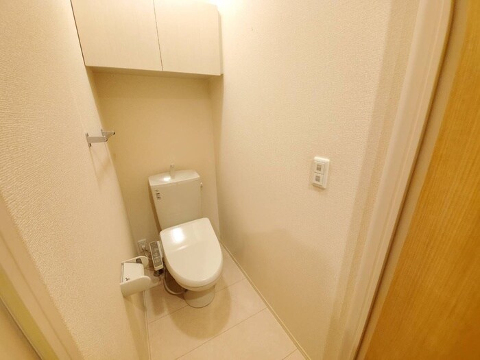 物件内観写真14　(トイレ)