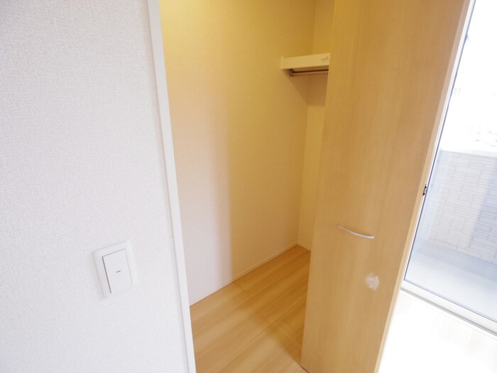 物件内観写真15　(収納)