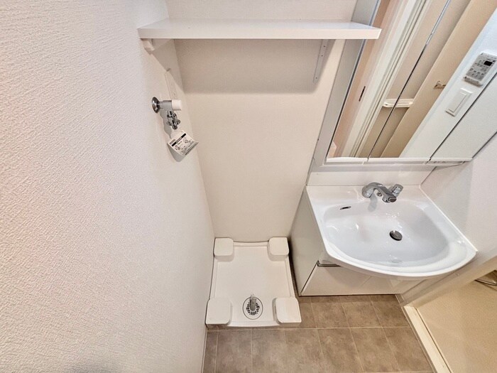 物件内観写真18　(洗濯機置場)