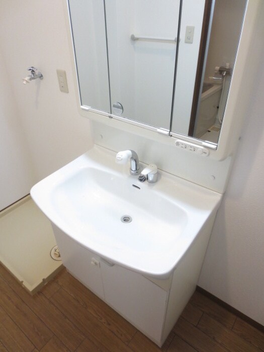 物件内観写真8　(洗面)