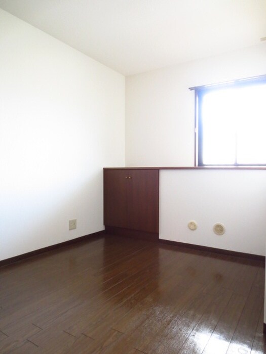 物件内観写真10　(居室)