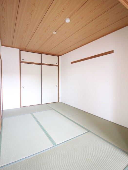 物件内観写真10　(居室)