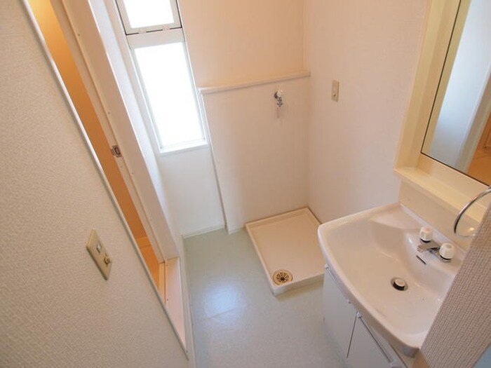 物件内観写真11　(洗面)