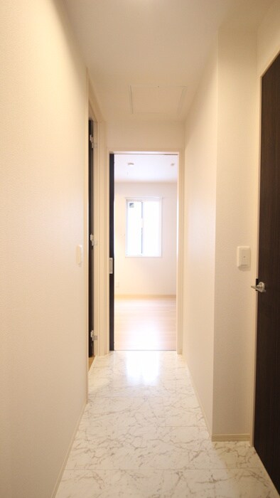 物件内観写真17　(廊下)