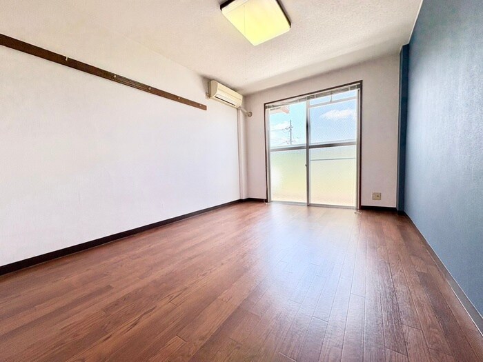 物件内観写真10　(居室)