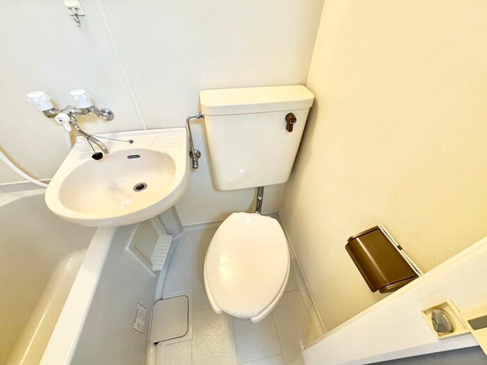 物件内観写真15　(トイレ)