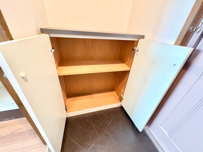 物件内観写真16　(靴箱)