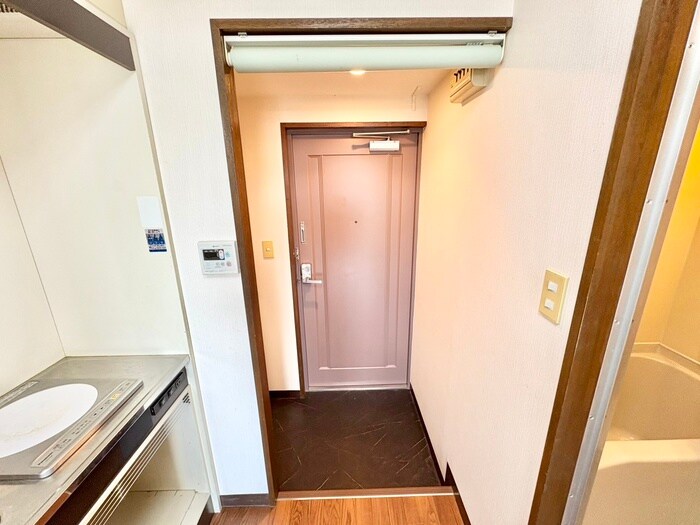 物件内観写真17　(玄関)