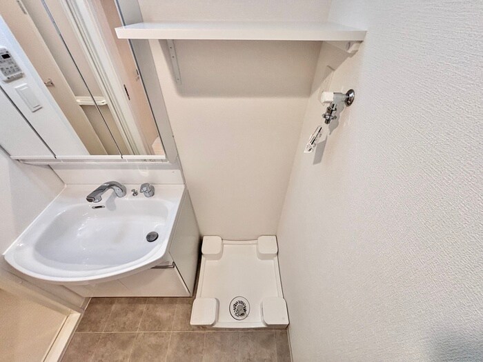 物件内観写真17　(洗濯機置場)