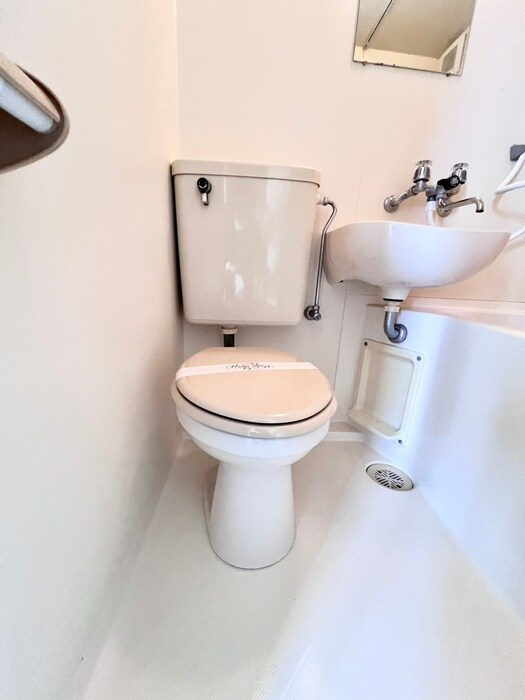 物件内観写真13　(トイレ)