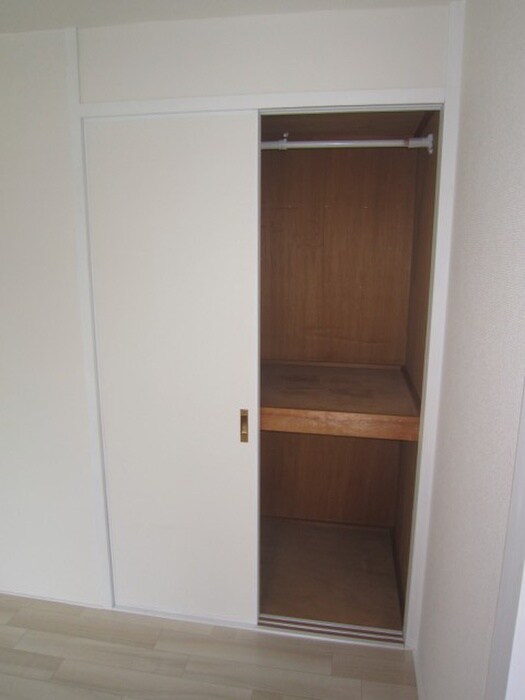 物件内観写真14　(収納)