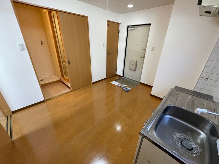 物件内観写真9　(居室)