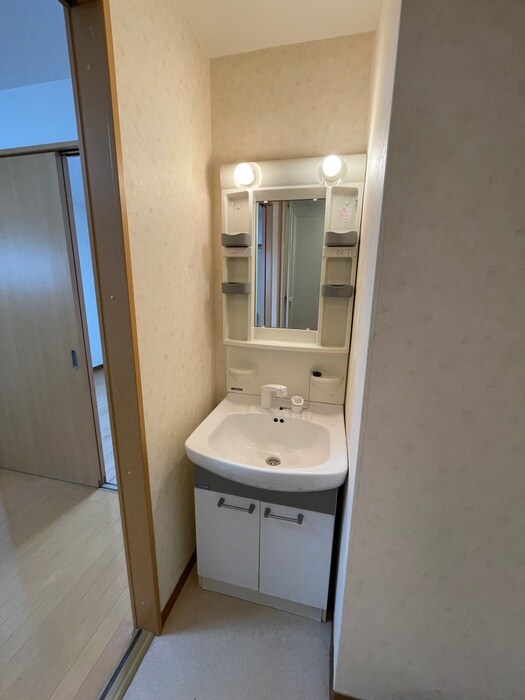 物件内観写真13　(洗面)