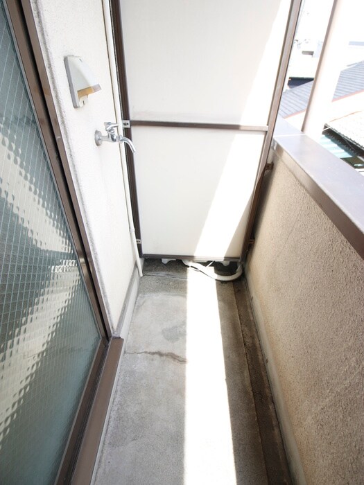 物件内観写真16　(洗濯機置場)