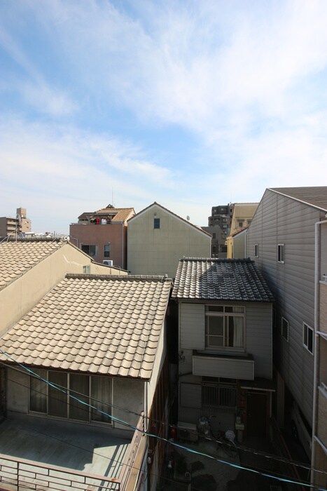 物件内観写真18　(室内からの展望)