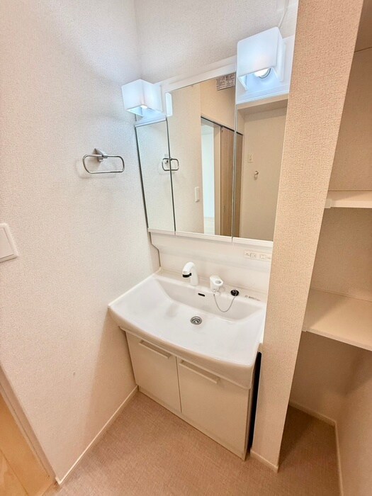 物件内観写真12　(洗面)