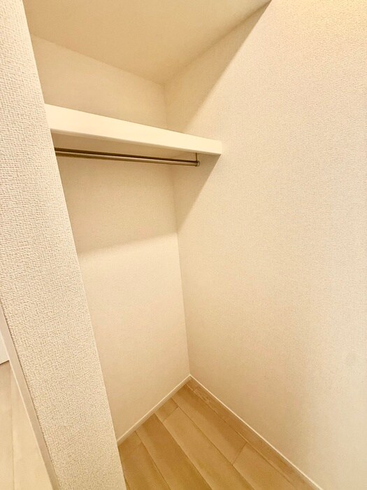 物件内観写真16　(収納)