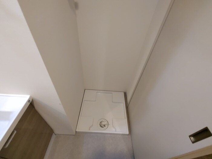 物件内観写真10　(洗濯機置場)