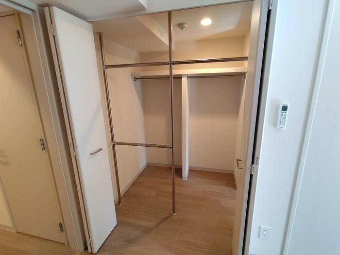 物件内観写真12　(収納)