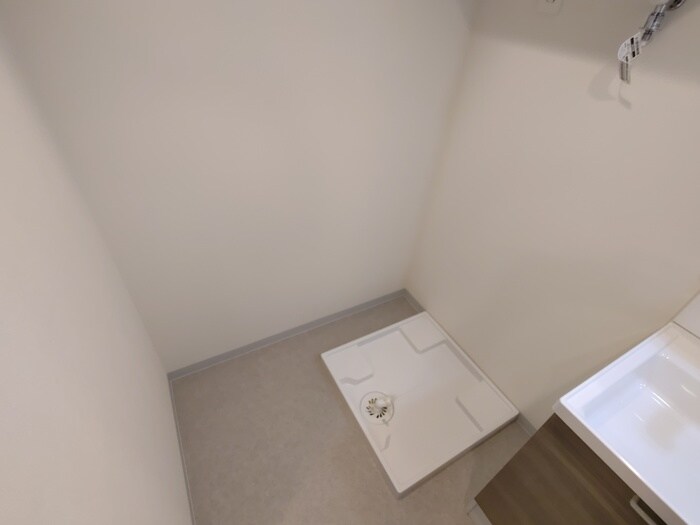 物件内観写真13　(洗濯機置場)