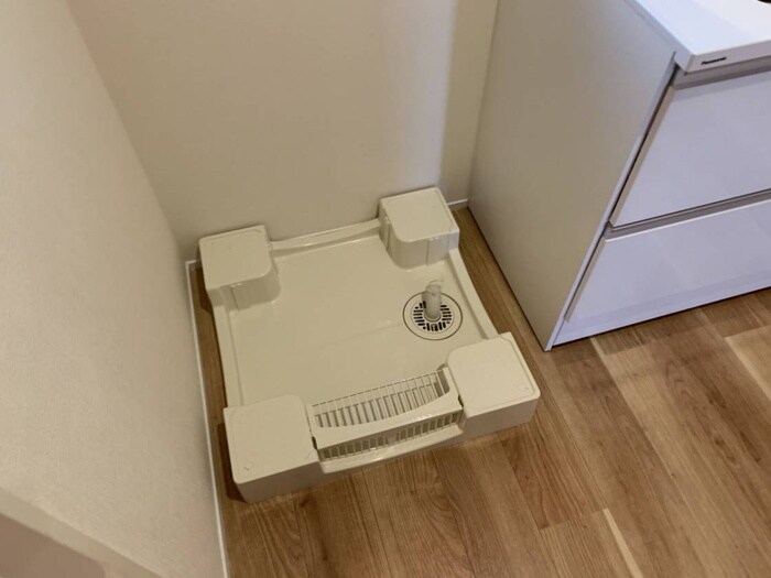 物件内観写真12　(洗濯機置場)