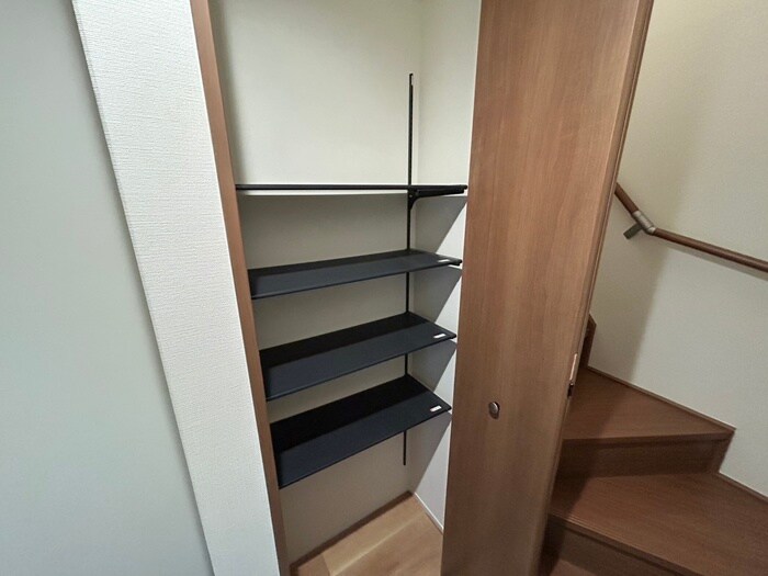 物件内観写真17　(靴箱)