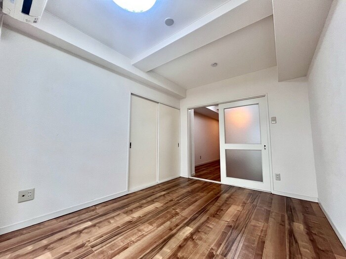 物件内観写真6　(居室)