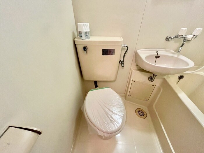 物件内観写真12　(トイレ)