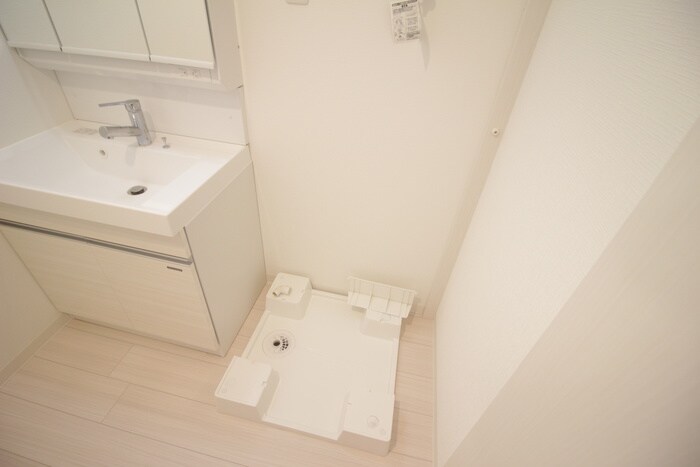 物件内観写真14　(洗濯機置場)