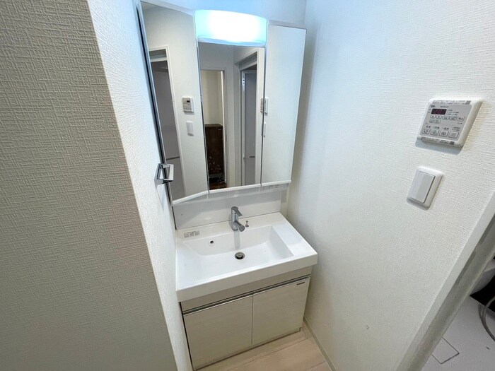 物件内観写真15　(洗面)