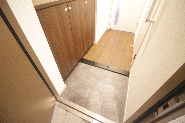 物件内観写真22　(玄関)