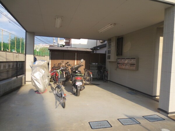 バイク置き場