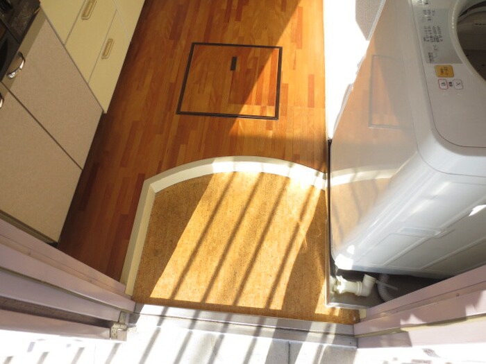 物件内観写真15　(玄関)