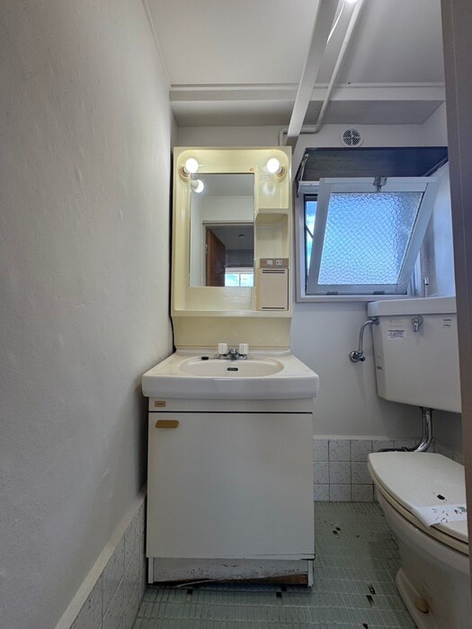 物件内観写真12　(洗面)