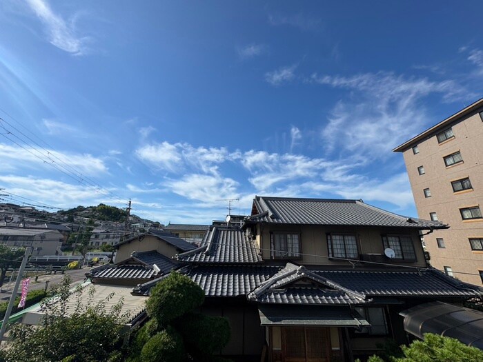 物件内観写真17　(室内からの展望)