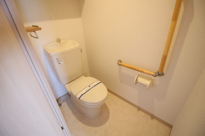 物件内観写真11　(トイレ)