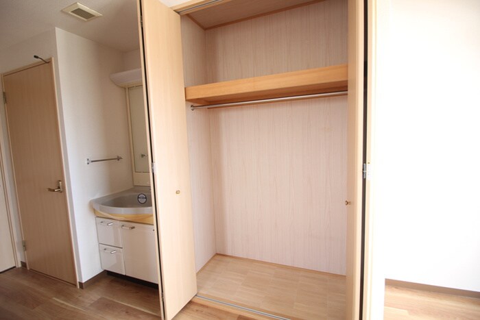 物件内観写真14　(収納)