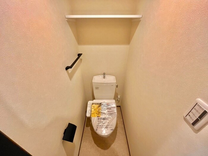 物件内観写真9　(トイレ)