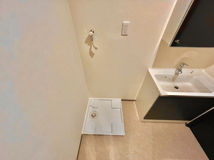 物件内観写真11　(洗濯機置場)