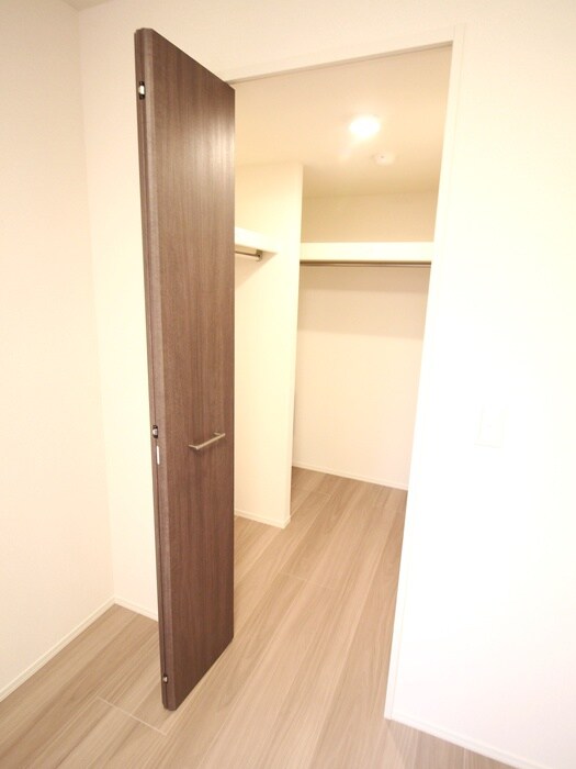 物件内観写真13　(収納)