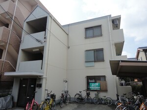 シャトリエ小前２外観写真