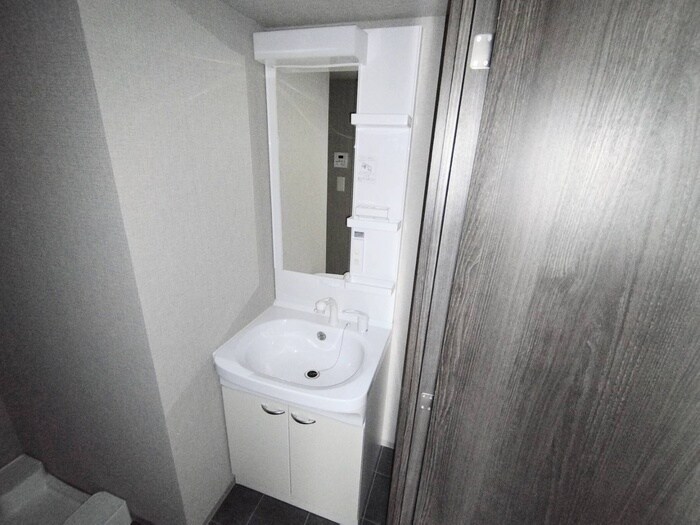 物件内観写真12　(洗面)