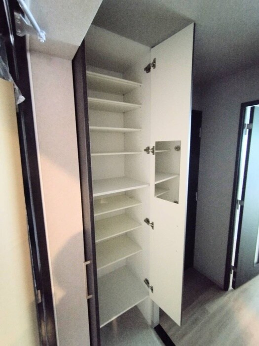 物件内観写真15　(靴箱)