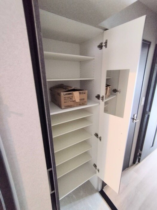 物件内観写真15　(靴箱)