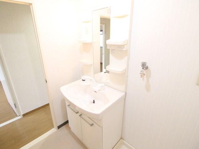 物件内観写真9　(洗面)