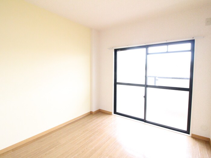 物件内観写真12　(居室)