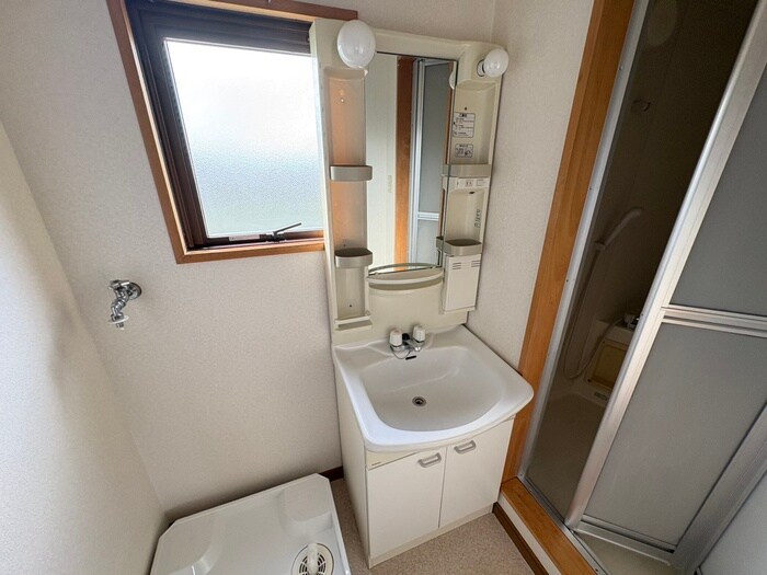 物件内観写真11　(洗面)