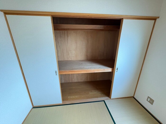 物件内観写真18　(収納)
