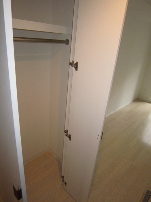 物件内観写真13　(収納)