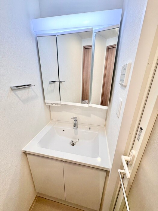 物件内観写真10　(洗面)